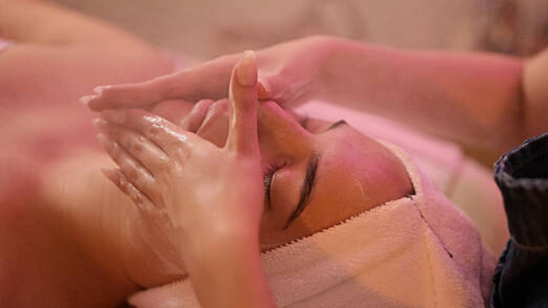 Best Pink Glow Treatment In Thrissur